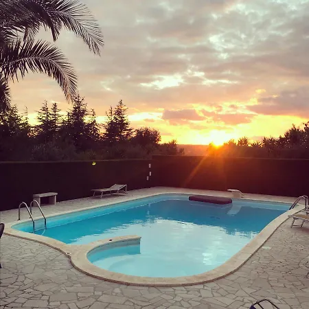 Trullo Al Monte Bed & Breakfast